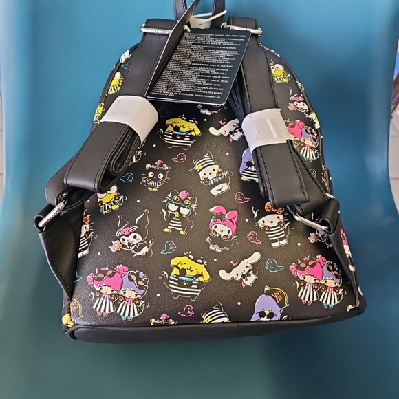 NWT Hello Kitty & Friends Halloween Loungefly Mini Backpack Bag Purse - Picture 6 of 11